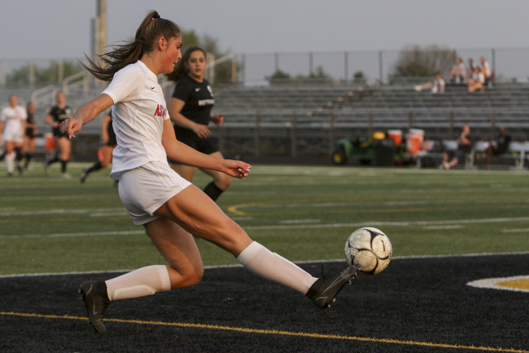 051022-qc-spt-assum-bed-soccer-06.jpg